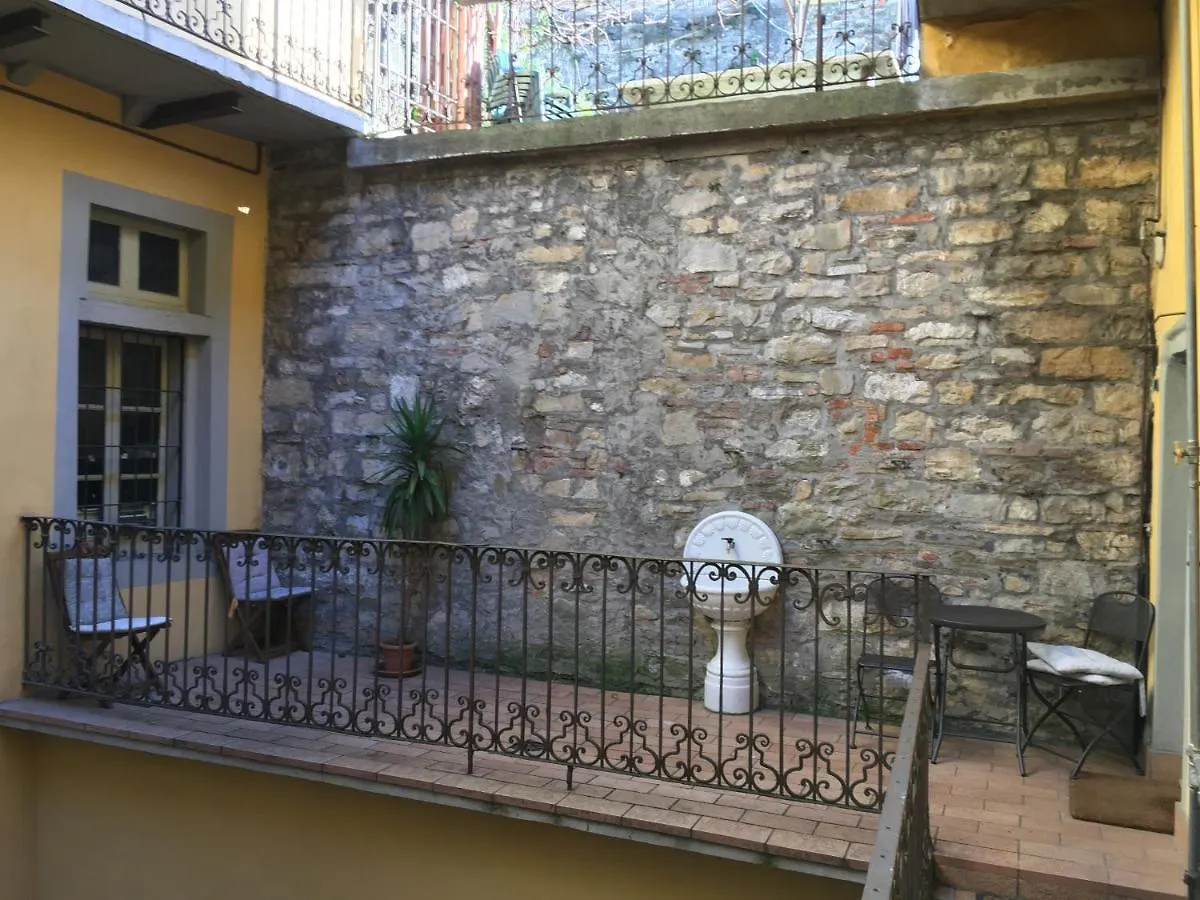 Casa Mario Lupo - Apartments&Rooms Bérgamo Italia